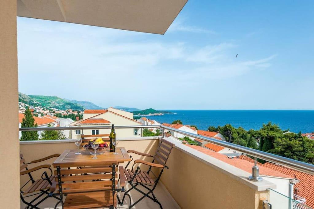 Apartment Belvedere With Magnificent Sea View Terrace Dubrovnik Exterior foto